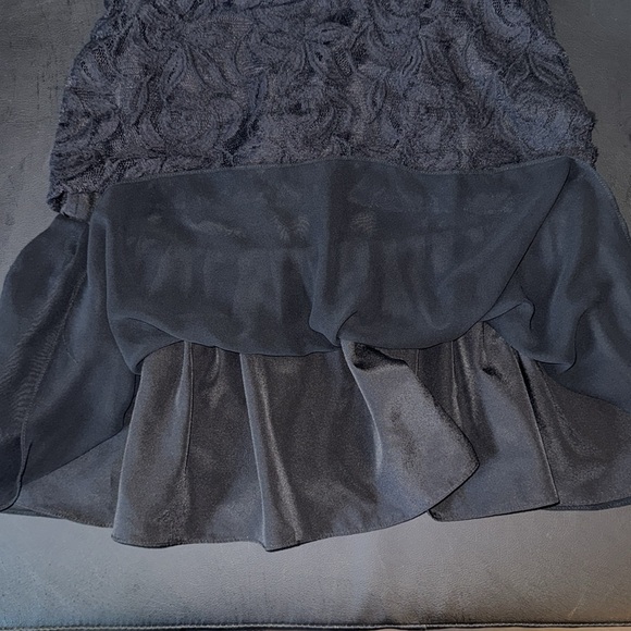 Beautiful BCBG dress size 8 - Picture 3 of 8